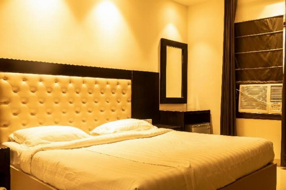 Room image 5